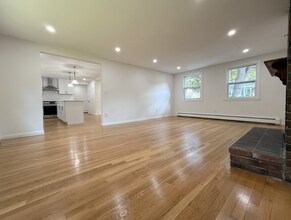 5 Middle St in Lexington, MA - Building Photo - Building Photo