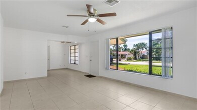 2161 NE 35th St in Lighthouse Point, FL - Building Photo - Building Photo
