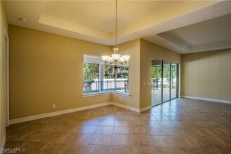 321 Turnbury Way in Naples, FL - Building Photo - Building Photo