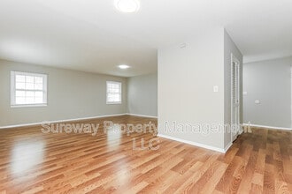 40 Madestone Ln in Willingboro, NJ - Building Photo - Building Photo