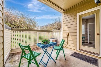 980 Lake Isabella Way in San Jose, CA - Building Photo - Building Photo