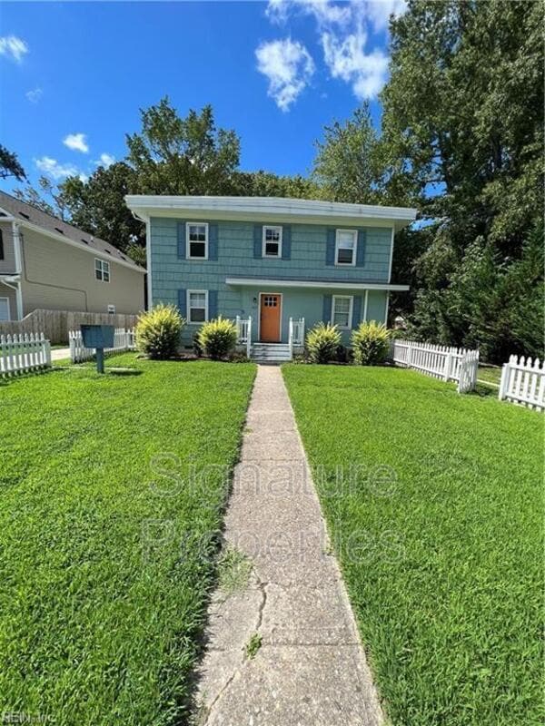 631 Quincy St
