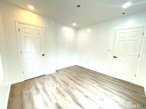 32 Lester St in Ansonia, CT - Building Photo - Building Photo