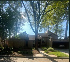 179 Old Bridge Lake St in Houston, TX - Building Photo