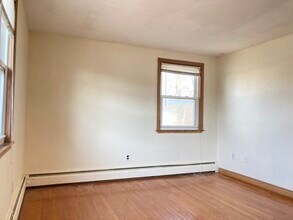 55 Kendall St in Quincy, MA - Building Photo - Building Photo