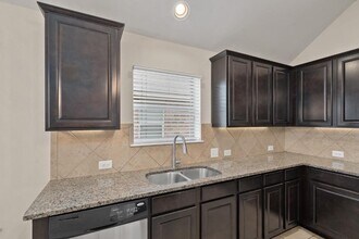 162 Snow Owl Hollow in Buda, TX - Building Photo - Building Photo