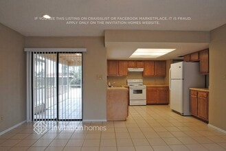 1403 Live Oak Ct in Plant City, FL - Building Photo - Building Photo