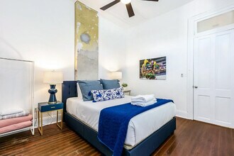 2434 Valence St in New Orleans, LA - Building Photo - Building Photo