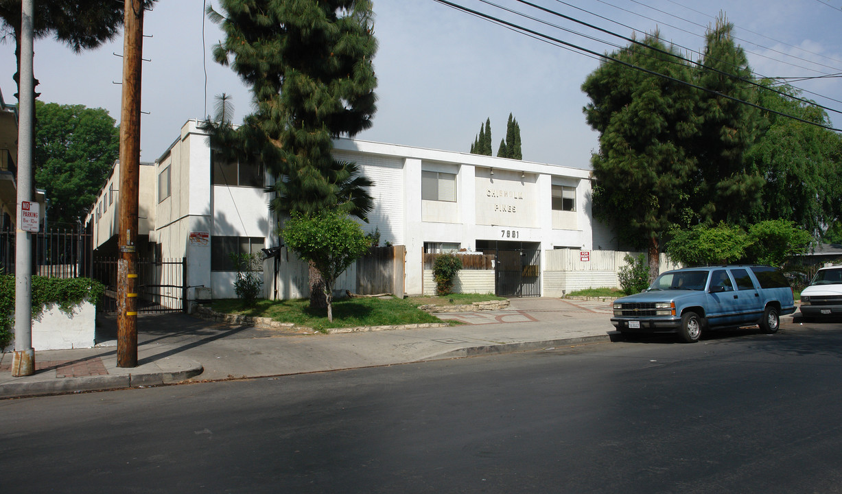 Chisholm Pines in Panorama City, CA - Building Photo