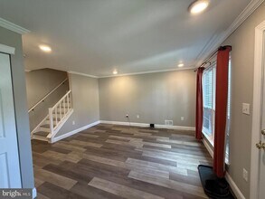 28 Drewes Ct in Trenton, NJ - Building Photo - Building Photo