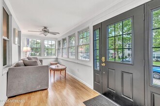 370 E Main St in Manasquan, NJ - Building Photo - Building Photo