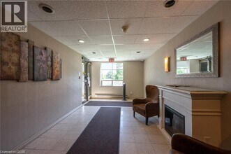 45 Pond Mills Rd in London, ON - Building Photo - Building Photo