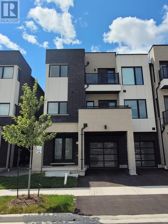 property at 1401 Clarriage Ct