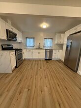 1437 W 60th Pl, Unit 1437 w 60th place in Los Angeles, CA - Building Photo - Building Photo