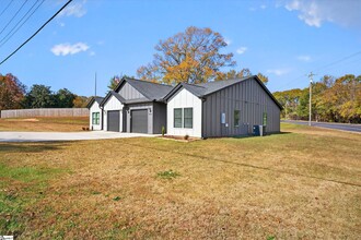 404 Fairfield St in Chesnee, SC - Building Photo - Building Photo