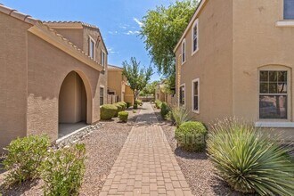 1861 S Balboa Dr in Gilbert, AZ - Building Photo - Building Photo