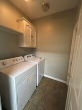 1162 Mission Dr in Lemoore, CA - Building Photo - Building Photo