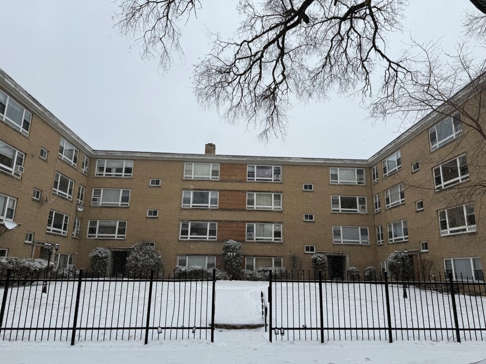 6105 N Seeley Ave in Chicago, IL - Building Photo