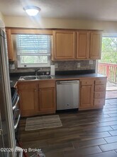 4315 Chenwood Ln in Louisville, KY - Building Photo - Building Photo