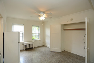 Marshall Hall Apartments in Milwaukee, WI - Building Photo - Interior Photo