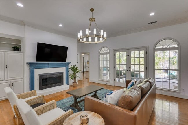 1811 Forest Meadow Ln in Richardson, TX - Building Photo - Building Photo