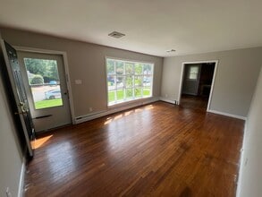 8206 Adrian Dr in Richmond, VA - Building Photo - Building Photo