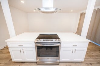 8671 Lake Murray Blvd in San Diego, CA - Building Photo - Building Photo