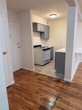 119 Glenwood Ave in Yonkers, NY - Building Photo - Building Photo