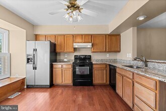 8871 Manahan Dr in Ellicott City, MD - Building Photo - Building Photo