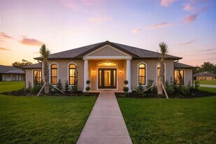 6028 Sundown Dr in Dade City, FL - Building Photo