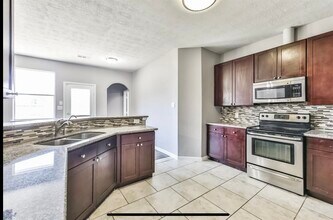 21103 Mt Crest Ct in Houston, TX - Building Photo - Building Photo