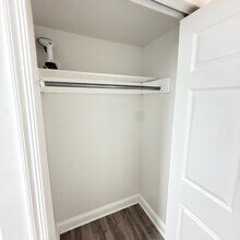 4415 38th St in Brentwood, MD - Foto de edificio - Building Photo