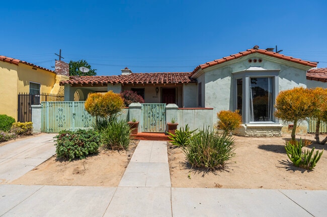 property at 3501 W 41st St