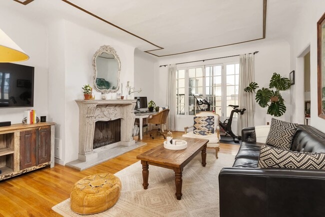 property at 1345 Hayworth Ave