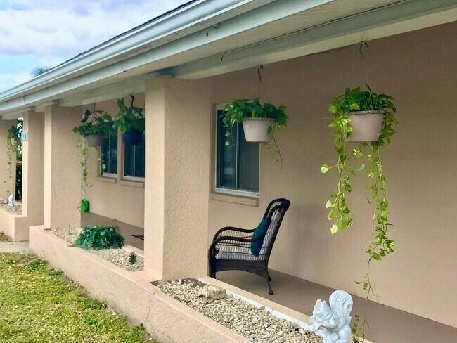 27420 San Marino Dr in Punta Gorda, FL - Building Photo - Building Photo