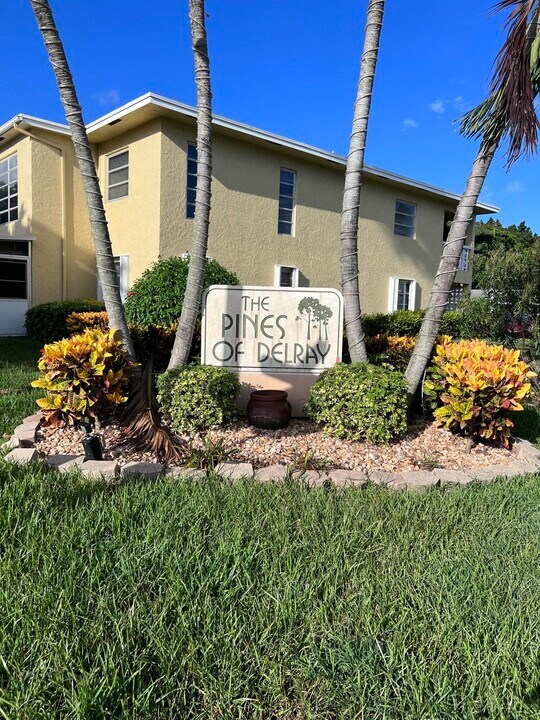 2530 Black Olive Blvd-Unit -103 in Delray Beach, FL - Building Photo