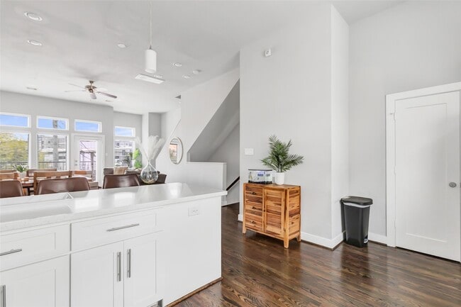 property at 1310 Roberts St