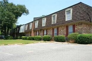 207 S Mobile St in Fairhope, AL - Building Photo