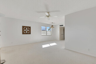 472 Normandy J in Delray Beach, FL - Building Photo - Building Photo