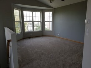 739 Four Seasons Blvd in Aurora, IL - Building Photo - Building Photo