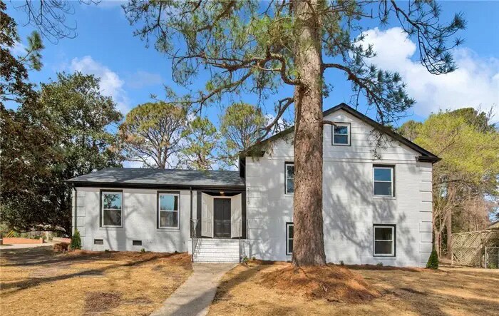 2710 Fordham Dr in Fayetteville, NC - Foto de edificio