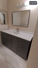 4642 Park Granada, Unit 163 in Calabasas, CA - Foto de edificio - Building Photo