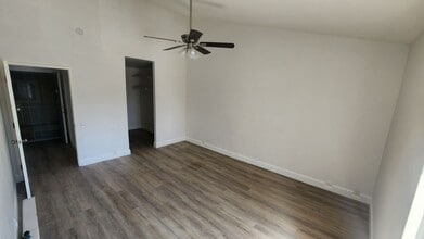 1885 Diamond St in San Diego, CA - Building Photo - Building Photo
