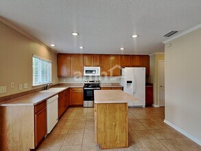 325 Van Gogh Cir in Ponte Vedra Beach, FL - Building Photo - Building Photo