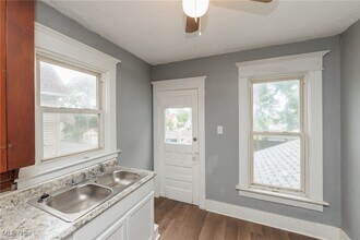 1226 W Erie Ave in Lorain, OH - Building Photo - Building Photo