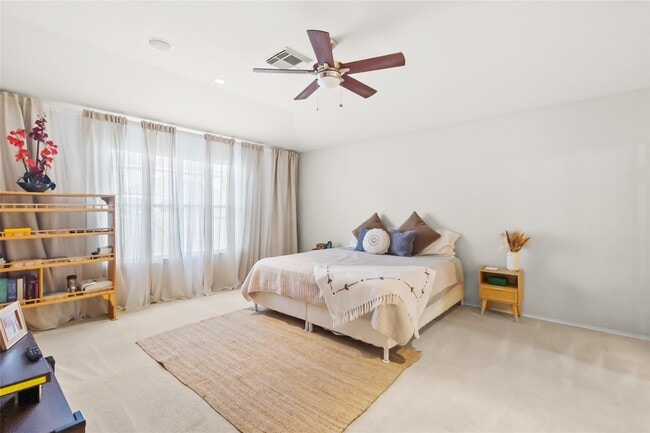 property at 615 Ashlen Dr