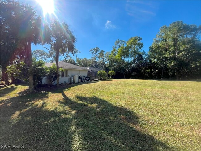 5891 Star Grass Ln in Naples, FL - Building Photo - Building Photo