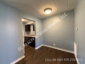 342 Wilson Ave in West Chicago, IL - Building Photo - Building Photo