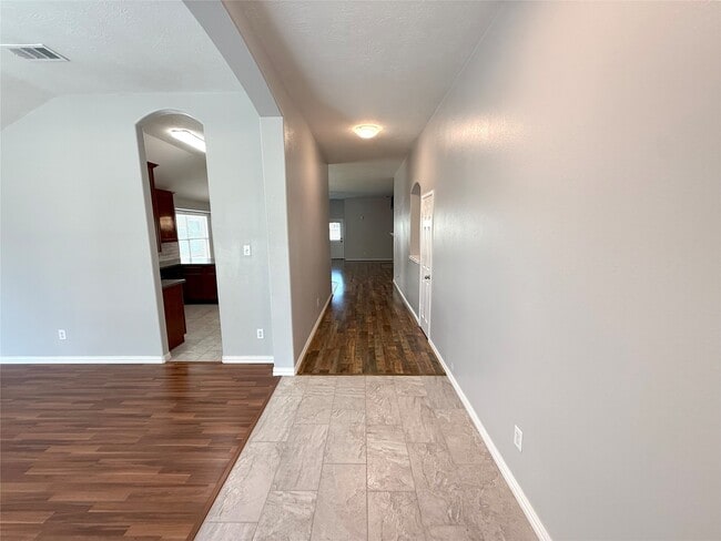 2414 Alcove Foster Ct