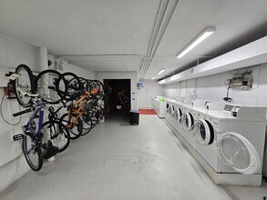 50 Green St, Unit 316 in Brookline, MA - Building Photo - Building Photo